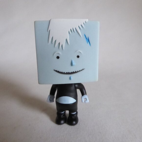 2009 3” KIDROBOT CUCOS ALVIN CUBE BOY DESIGNER ART URBAN VINYL FIGURE - Picture 2 of 11